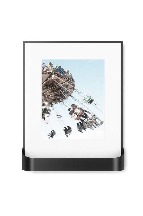 Umbra - Фоторамка з поличкою 20x25 колір чорний (1963606) Umbra - Фоторамка з поличкою 20x25 колір чорний (1963606)