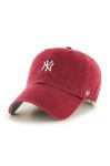Кепка 47brand New York Yankees колір червоний з аплікацією Кепка 47brand New York Yankees колір червоний з аплікацією