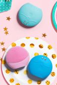 Пристрій для розумного аналізу та очищення шкіри обличчя FOREO LUNA™ Play Smart 2 колір блакитний (3195429) Пристрій для розумного аналізу та очищення шкіри обличчя FOREO LUNA™ Play Smart 2 колір блакитний (3195429)