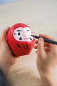 Виконавець бажань Donkey Daruma колір барвистий (3631807)