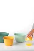 Brabantia Набір мисок з пресом для цитрусових колір барвистий