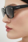 Сонцезахисні окуляри VOGUE жіночі колір чорний (2781620)