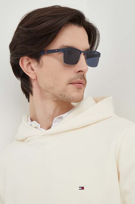 Сонцезахисні окуляри Tommy Hilfiger чоловічі колір синій (3680877) Сонцезахисні окуляри Tommy Hilfiger чоловічі колір синій (3680877)