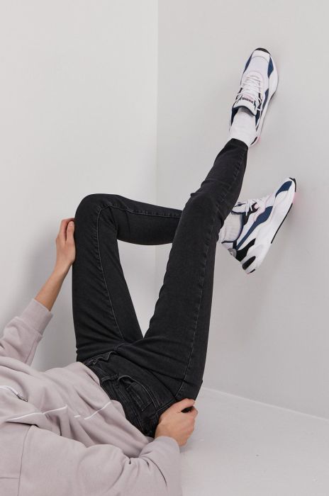 Джинси Vero Moda жіночі колір чорний (1389047) Джинси Vero Moda жіночі колір чорний (1389047)