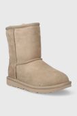 Дитячі замшеві чоботи UGG Classic II колір бежевий Дитячі замшеві чоботи UGG Classic II колір бежевий