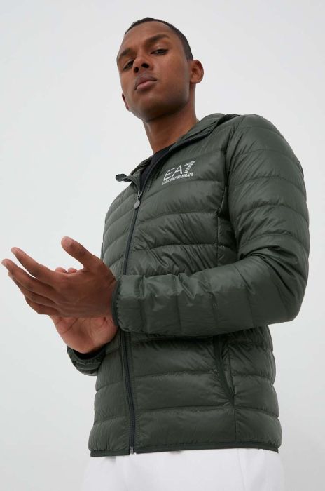 Пухова куртка EA7 Emporio Armani чоловіча колір зелений перехідна (3385650) Пухова куртка EA7 Emporio Armani чоловіча колір зелений перехідна (3385650)