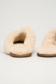 UGG - Замшеві тапочки Scuffette II колір коричневий (781497) UGG - Замшеві тапочки Scuffette II колір коричневий (781497)