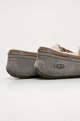UGG - Замшеві тапочки Dakota колір сірий (784793) UGG - Замшеві тапочки Dakota колір сірий (784793)