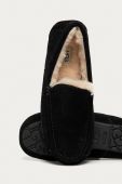 UGG - Замшеві тапочки Ascot колір чорний UGG - Замшеві тапочки Ascot колір чорний
