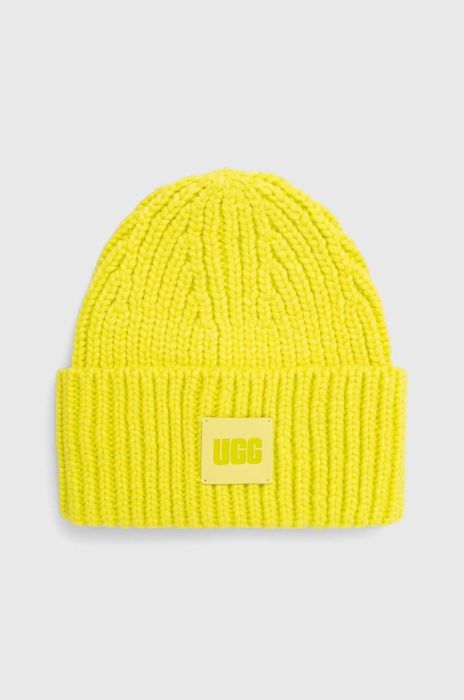 Шапка з домішкою вовни UGG колір зелений з товстого трикотажу Шапка з домішкою вовни UGG колір зелений з товстого трикотажу