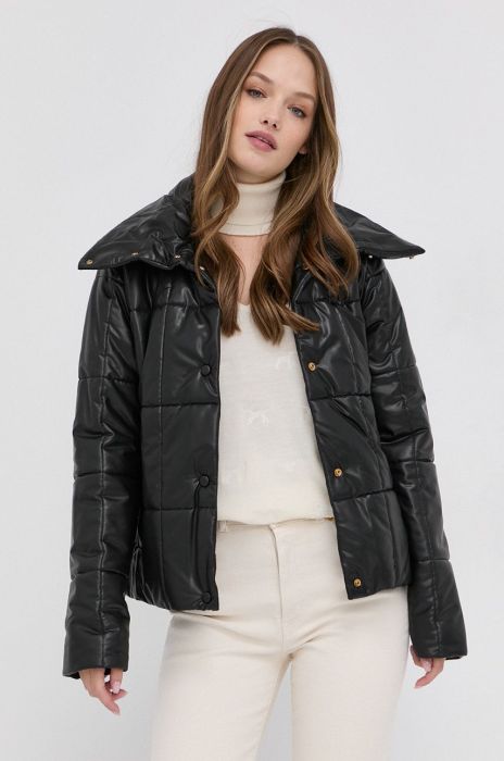 Куртка Trussardi жіноча колір чорний перехідна (1825235) Куртка Trussardi жіноча колір чорний перехідна (1825235)