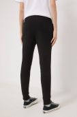 Штани 47brand колір чорний з аплікацією (1937947) Штани 47brand колір чорний з аплікацією (1937947)