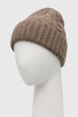 Шапка Pieces колір коричневий з товстого трикотажу (2829411) Шапка Pieces колір коричневий з товстого трикотажу (2829411)