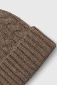 Шапка Pieces колір коричневий з товстого трикотажу (2829411) Шапка Pieces колір коричневий з товстого трикотажу (2829411)