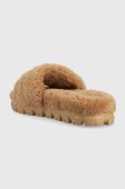 Вовняні тапочки UGG W Cozetta Curly колір коричневий Вовняні тапочки UGG W Cozetta Curly колір коричневий