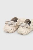 Шльопанці Crocs Echo Clog колір бежевий 207937 207937.stucco-STUCCO Шльопанці Crocs Echo Clog колір бежевий 207937 207937.stucco-STUCCO