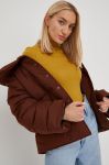 Пухова куртка Noisy May жіноча колір коричневий перехідна Пухова куртка Noisy May жіноча колір коричневий перехідна