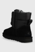 Зимові чоботи UGG W Classic Maxi Toggle колір чорний