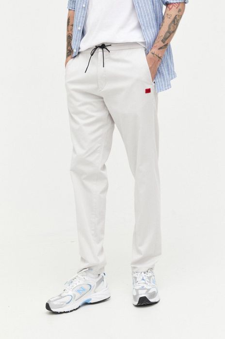 Штани HUGO чоловічі колір сірий облягаюче (3211977)