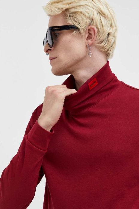 Лонгслів HUGO чоловічий колір бордовий з аплікацією