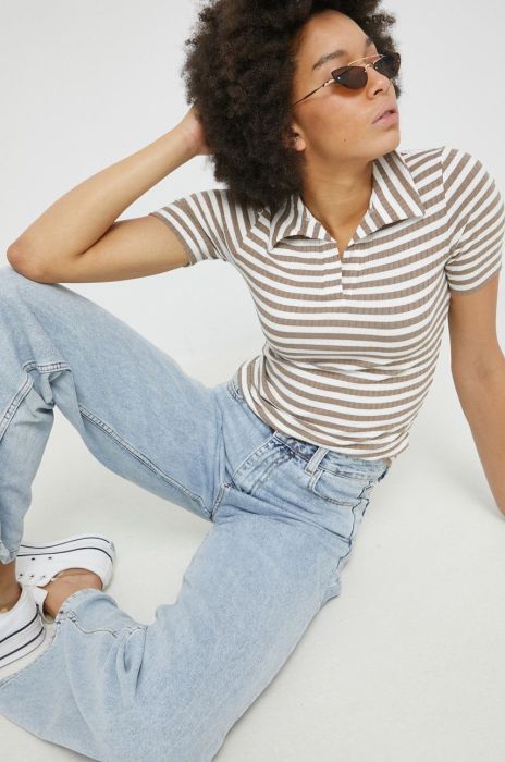 Футболка JDY жіночий колір коричневий з коміром