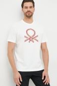 Бавовняна футболка United Colors of Benetton колір білий з аплікацією (2576632) Бавовняна футболка United Colors of Benetton колір білий з аплікацією (2576632)