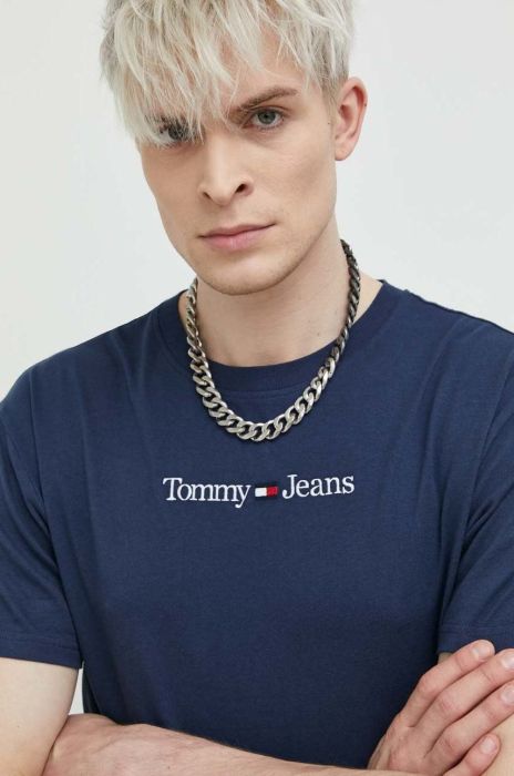 Бавовняна футболка Tommy Jeans колір синій з аплікацією (2826930) Бавовняна футболка Tommy Jeans колір синій з аплікацією (2826930)
