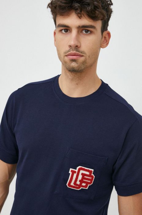 Бавовняна футболка United Colors of Benetton колір синій з аплікацією (2824530) Бавовняна футболка United Colors of Benetton колір синій з аплікацією (2824530)