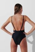 Суцільний купальник Karl Lagerfeld колір чорний м'яка чашечка (3353709)