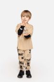 Дитячий бавовняний лонгслів Coccodrillo колір бежевий з принтом (3470397)