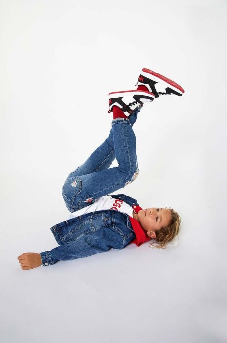 Дитячий бавовняний лонгслів HUGO колір білий з принтом (3423937) Дитячий бавовняний лонгслів HUGO колір білий з принтом (3423937)