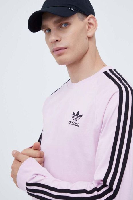 Бавовняний лонгслів adidas Originals колір рожевий з аплікацією Бавовняний лонгслів adidas Originals колір рожевий з аплікацією