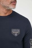 Бавовняний лонгслів Armani Exchange колір синій з принтом