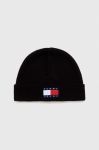 Шапка Tommy Jeans колір чорний з тонкого трикотажу (3250392) Шапка Tommy Jeans колір чорний з тонкого трикотажу (3250392)