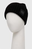 Шапка з домішкою вовни UGG колір чорний з товстого трикотажу (3577526) Шапка з домішкою вовни UGG колір чорний з товстого трикотажу (3577526)
