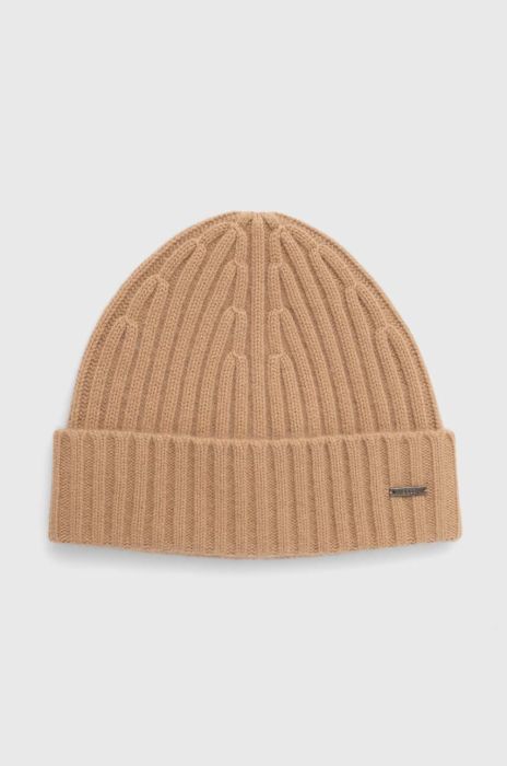 Кашемірова шапка BOSS x FTC колір бежевий з товстого трикотажу вовна Кашемірова шапка BOSS x FTC колір бежевий з товстого трикотажу вовна