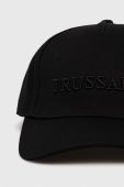 Бавовняна бейсболка Trussardi колір чорний з аплікацією Бавовняна бейсболка Trussardi колір чорний з аплікацією