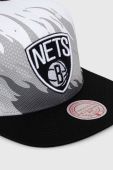 Бавовняна бейсболка Mitchell&Ness BROOKLYN NETS колір білий візерунок Бавовняна бейсболка Mitchell&Ness BROOKLYN NETS колір білий візерунок