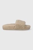Тапочки Tommy Hilfiger TH SHERPA FUR SLIDE колір бежевий FW0FW07561 Тапочки Tommy Hilfiger TH SHERPA FUR SLIDE колір бежевий FW0FW07561