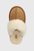 Дитячі замшеві тапочки UGG K COZY II колір бежевий Дитячі замшеві тапочки UGG K COZY II колір бежевий