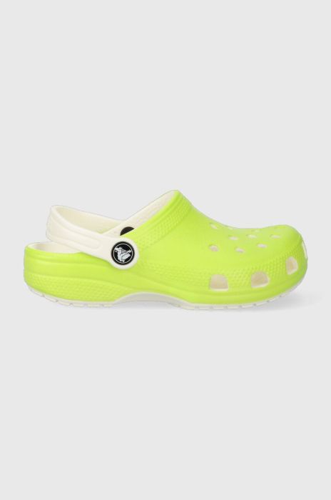Дитячі шльопанці Crocs GLOW IN THE DARK колір зелений Дитячі шльопанці Crocs GLOW IN THE DARK колір зелений