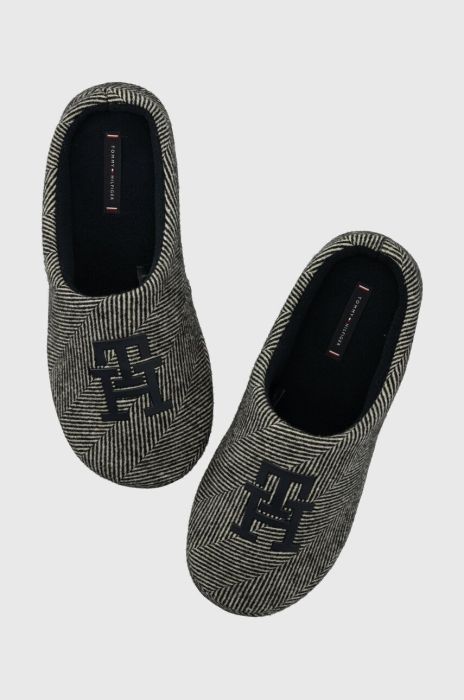 Тапочки Tommy Hilfiger TH HERRINGBONE HOMESLIPPER колір чорний FM0FM04927 Тапочки Tommy Hilfiger TH HERRINGBONE HOMESLIPPER колір чорний FM0FM04927