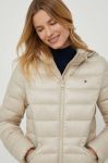 Куртка Tommy Hilfiger жіноча колір бежевий зимова (3366098) Куртка Tommy Hilfiger жіноча колір бежевий зимова (3366098)