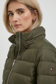 Пухова куртка Tommy Hilfiger жіноча колір коричневий зимова (3424587) Пухова куртка Tommy Hilfiger жіноча колір коричневий зимова (3424587)