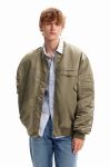 Куртка-бомбер Desigual чоловічий колір зелений зимова oversize Куртка-бомбер Desigual чоловічий колір зелений зимова oversize