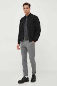 Куртка-бомбер BOSS чоловічий колір чорний перехідна (3429725) Куртка-бомбер BOSS чоловічий колір чорний перехідна (3429725)