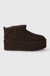 Замшеві чоботи UGG Classic Ultra Mini Platform колір коричневий 1135092 Замшеві чоботи UGG Classic Ultra Mini Platform колір коричневий 1135092