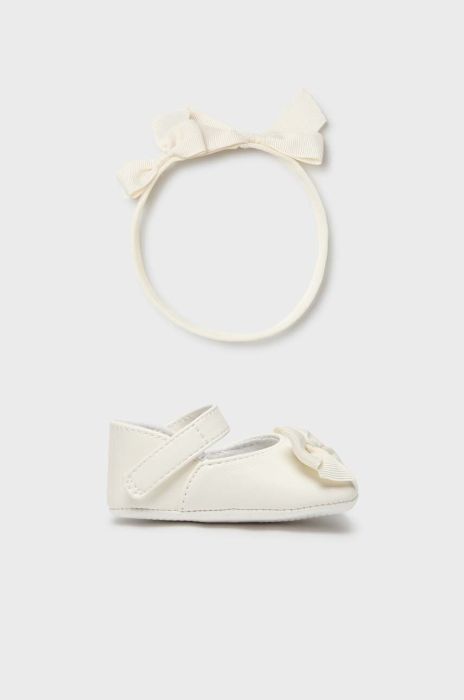 Черевики для немовля Mayoral Newborn колір бежевий (3415964) Черевики для немовля Mayoral Newborn колір бежевий (3415964)