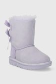 Дитячі замшеві чоботи UGG T BAILEY BOW II колір фіолетовий Дитячі замшеві чоботи UGG T BAILEY BOW II колір фіолетовий