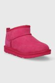 Дитячі замшеві чоботи UGG KIDS CLASSIC ULTRA MINI колір рожевий Дитячі замшеві чоботи UGG KIDS CLASSIC ULTRA MINI колір рожевий